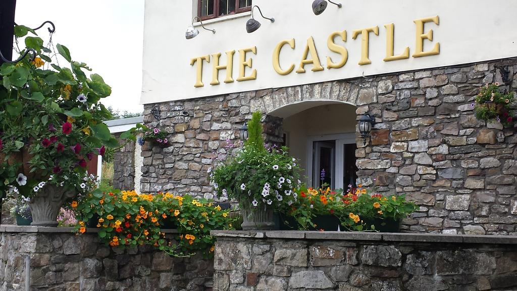 The Castle Inn Еби Вейл Екстериор снимка