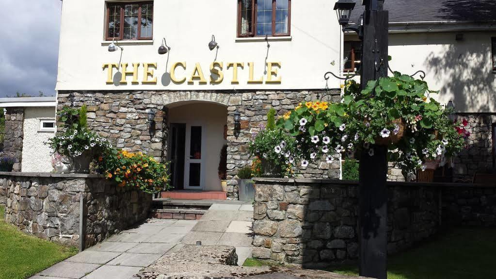 The Castle Inn Еби Вейл Екстериор снимка